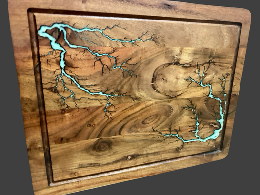 Australian-made acacia chopping board with teal resin and electric fractal burning – handcrafted by Fractal Flow Designs in Bairnsdale, Victoria