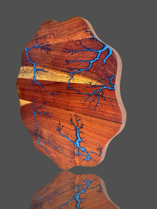 Handmade wave resin grazing board by Fractal Flow Designs – crafted in Bairnsdale, Victoria with Australian hardwood. A stunning coastal-inspired serving piece for BBQ spreads, gifting, and home entertaining across Australia